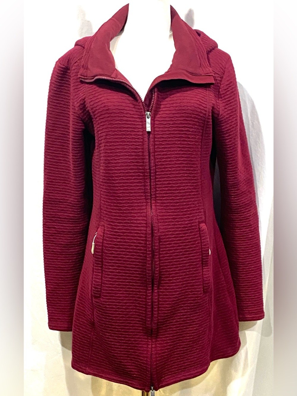 Bench Women's Raspberry Maroon Knit Full Zip Hoodie Jacket with Thumb Holes